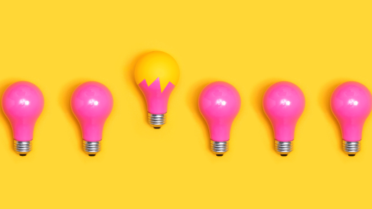 20210728 -- 4 Tips to Align Your Social Strategy for the Holiday Season -- Marisa